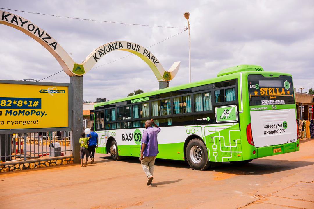 Youssuf Ubonabagenda (@ubonabagenda) on Twitter photo #END #AIR #POLLUTION
Today, in <a href="/KayonzaDistrict/">Kayonza District</a> , the electric buses have started operating on the Kayonza-Kigali route through a partnership between <a href="/BasiGoRwanda/">BasiGo Rwanda 🇷🇼</a> & <a href="/StellaExpressL1/">StellaExpressLtd official</a>.
The district Mayor <a href="/BoscoNyemazi/">Nyemazi John Bosco</a> highlighted that these buses will help residents travel #END #AIR #POLLUTION
Today, in <a href="/KayonzaDistrict/">Kayonza District</a> , the electric buses have started operating on the Kayonza-Kigali route through a partnership between <a href="/BasiGoRwanda/">BasiGo Rwanda 🇷🇼</a> & <a href="/StellaExpressL1/">StellaExpressLtd official</a>.
The district Mayor <a href="/BoscoNyemazi/">Nyemazi John Bosco</a> highlighted that these buses will help residents travel