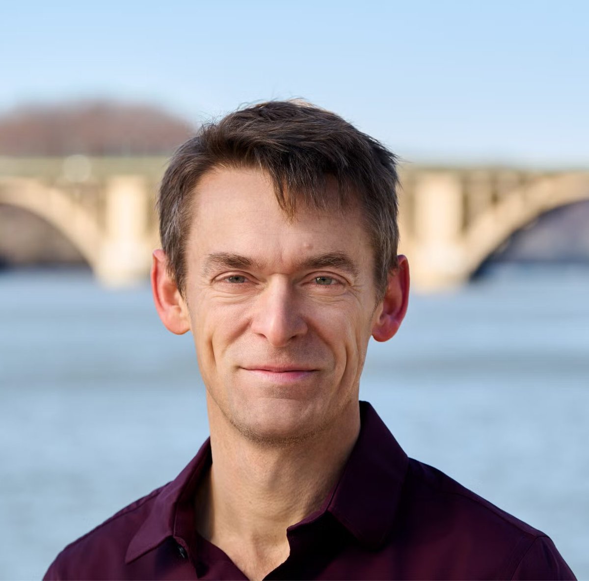 msbgu's tweet image. We are thrilled to announce that the spring issue of the Georgetown Business magazine has officially launched! 📖
Read stories about the impressive alumni who make up our McDonough community, including Doug Grant (MBA'16), CEO of Atlantic Fish: bit.ly/4dT5Kq2