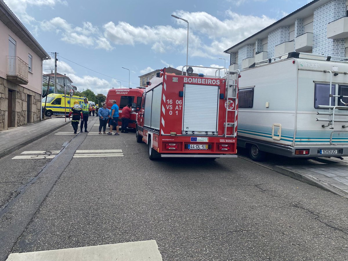 #moncao #bombeiros #socorro Três feridos em acidente em Monção. Saiba mais em e24.pt/alto-minho-col…