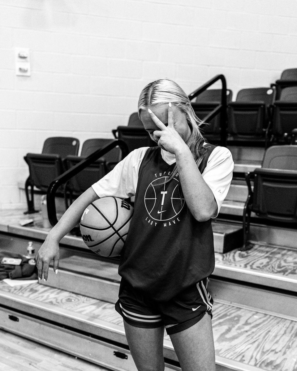 𝐂𝐚𝐦𝐩 𝐰𝐢𝐭𝐡 𝐭𝐡𝐞 𝐂𝐡𝐚𝐦𝐩𝐬 𝐃𝐚𝐲 𝟐

#LadyWaveBasketball | #FloodWarning