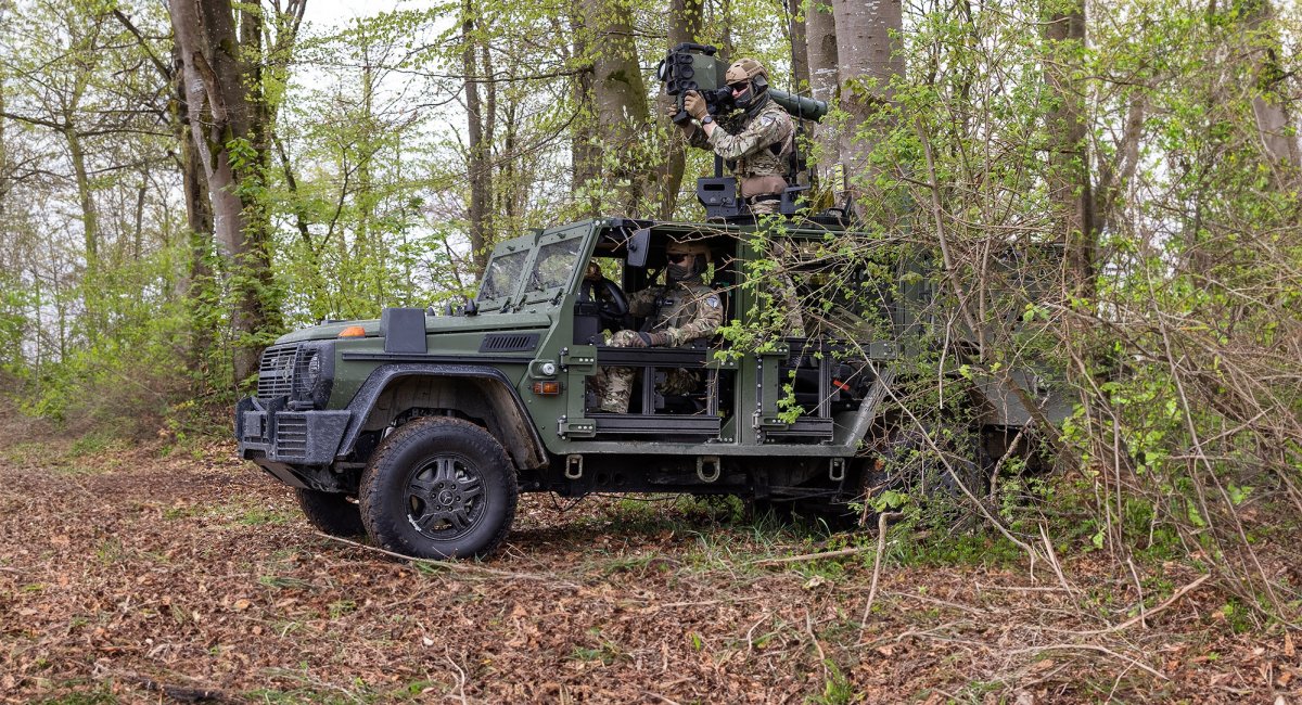 Румунія купує німецькі багі Enok AB для відбиття російських танкових атак | Defense Express defence-ua.com/news/rumunija_…