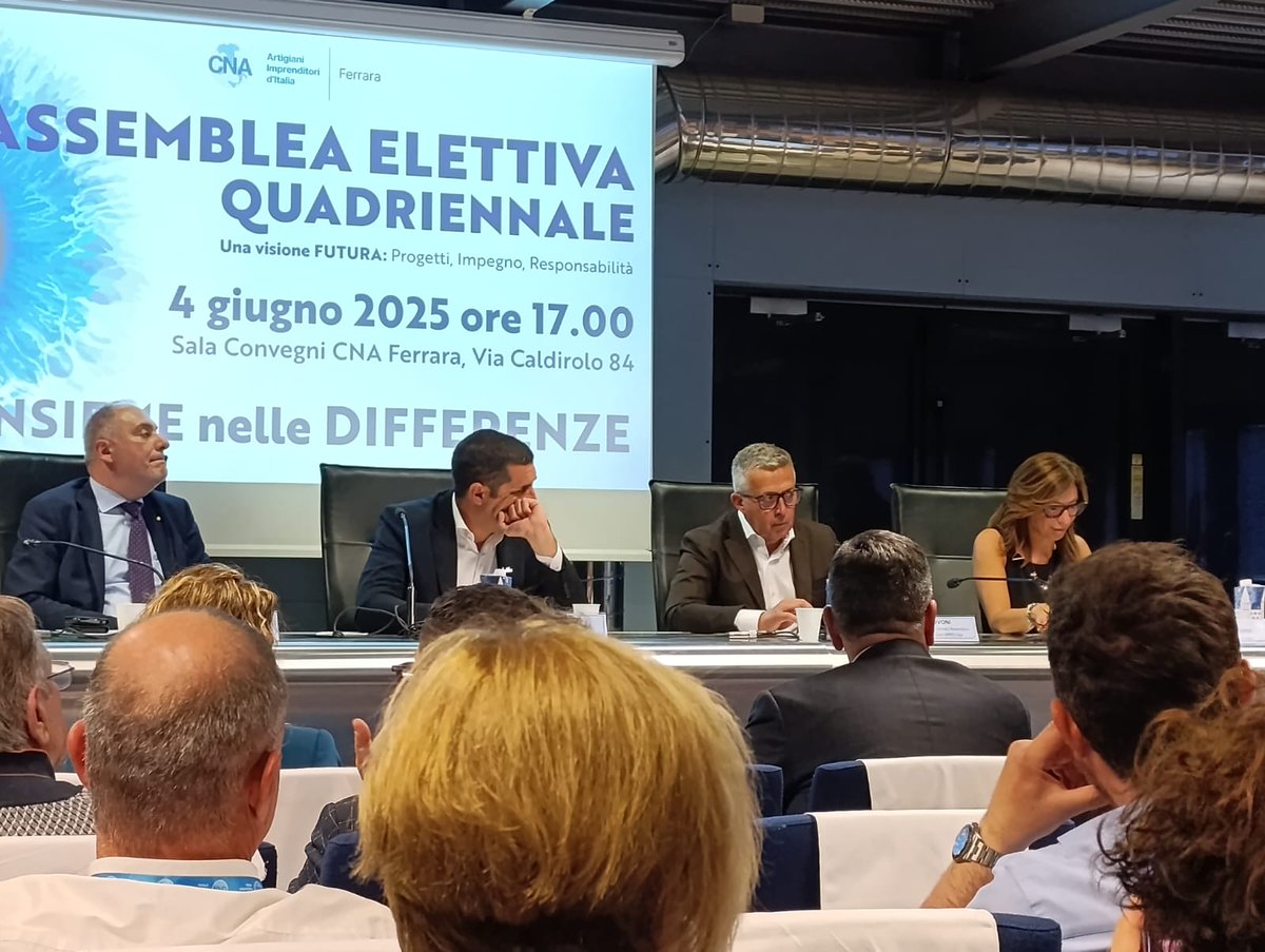 FerraraSipro's tweet image. Anche Sipro con l'Amministratore Unico Paolo Govoni ha preso parte all'assemblea elettiva quadriennale di Cna Ferrara, dal titolo "Insieme nelle differenze", cercando di concorrere ad una visione futura di progresso concreto nell'ambito di un territorio esteso e coeso