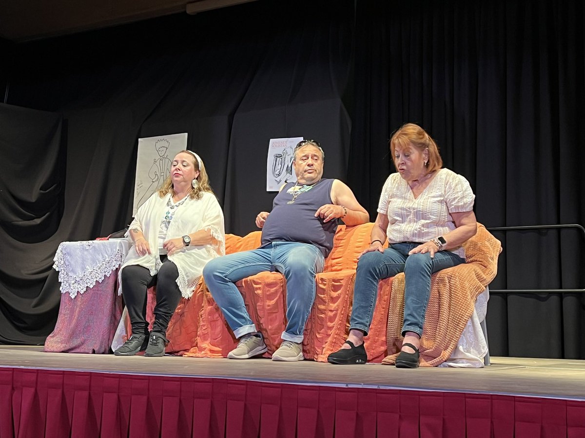 🎊 La cultura también es protagonista en las fiestas de #Churra, pensadas para todos los públicos. Y así se demostró anoche, con mucho entusiasmo.

¡Estamos en fiestas!

💫 #ChurraAvanza