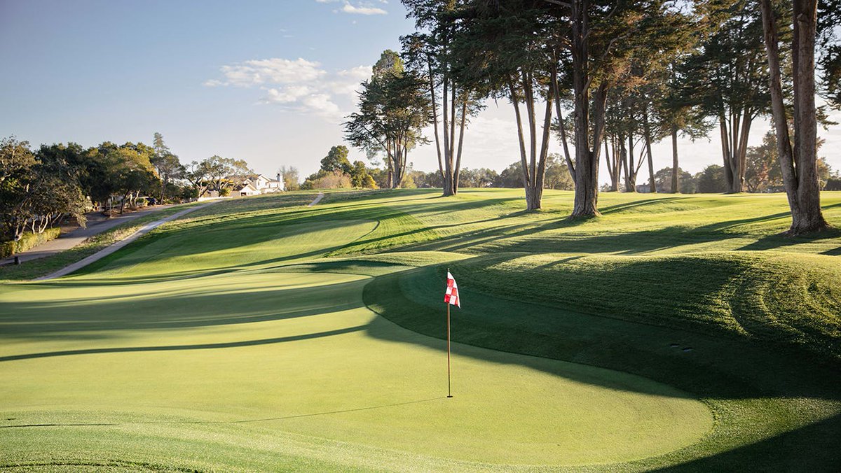 ffarhat's tweet image. Pasatiempo's greens, build by Alister MacKenzie, were the stuff of legend. Why and how did the club renovate them? go.upcontent.com/f84eac11-1f34-…