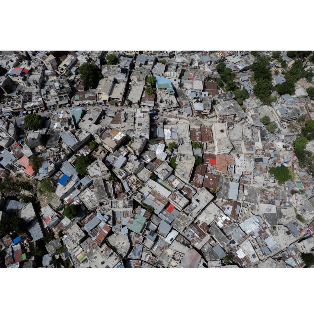 SiffroyC's tweet image. Help stop- Risk S tart
Hospitals and orphanages that treat HIV/AIDS patients in Haiti fear the impact of U.S. President Donald Trump's decision to reduce more than 90% of USAID's foreign aid contract .
The prostitutes also complain about the decrease in customers.
#haiti