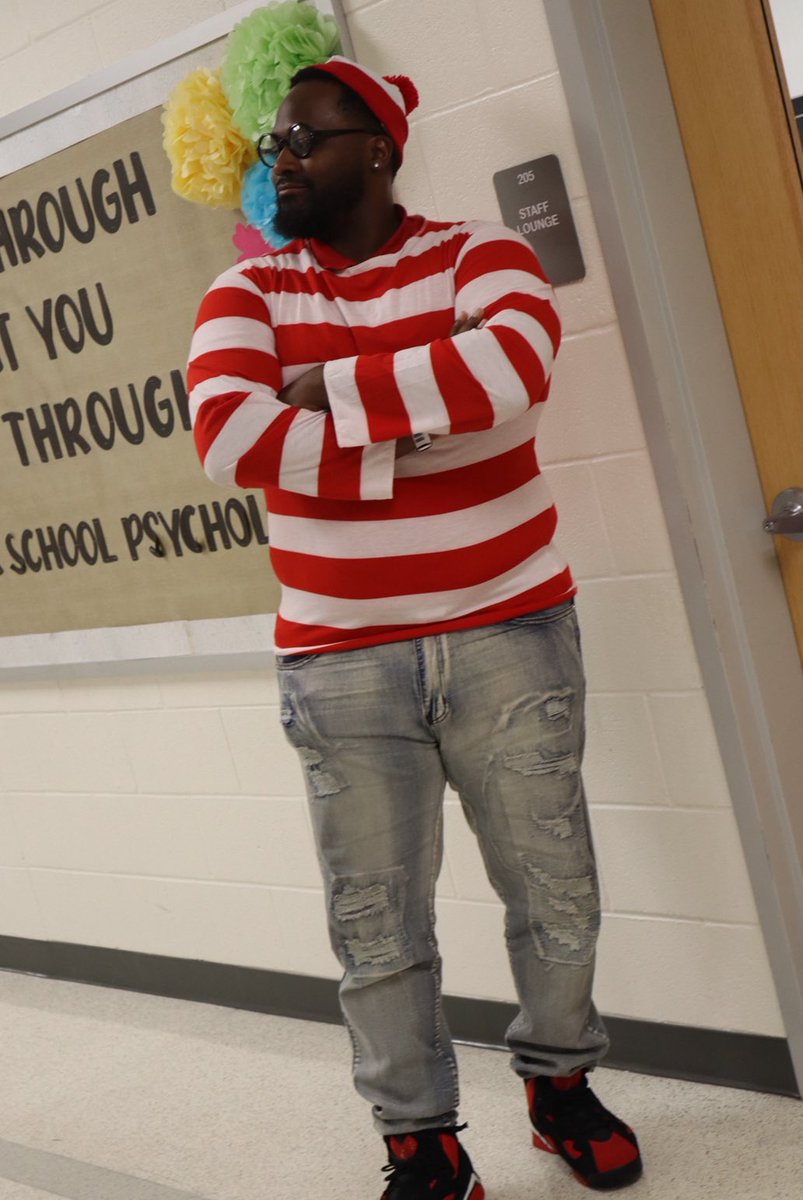👀🔴⚪ Where’s Waldo Wednesday?
Dr. Mudd staff brought the stripes, smiles, and school spirit today! From classrooms to hallways—even behind trees—our amazing team went all out hiding in plain sight.

Can you spot your favorite Waldo? 🤓
#WheresWaldoWednesday #DrMuddSpiritWeek