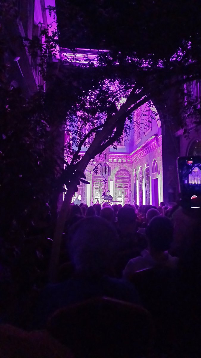 LayalAFP's tweet image. #Damascus (AFP) – #Syrian singer Ishtar halted #concerts when Islamist-led forces seized power nearly six months ago. She's now back on stage, but lingering fears have reshaped Damascus's #nightlife scene.
Latest @AFP
rfi.my/BjG5.X