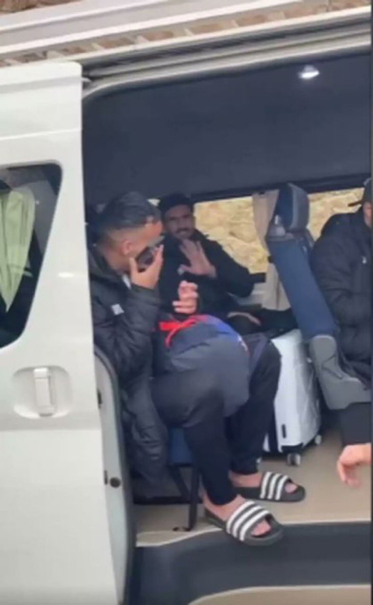 وطبعا الفرق واضح😁👺🚑