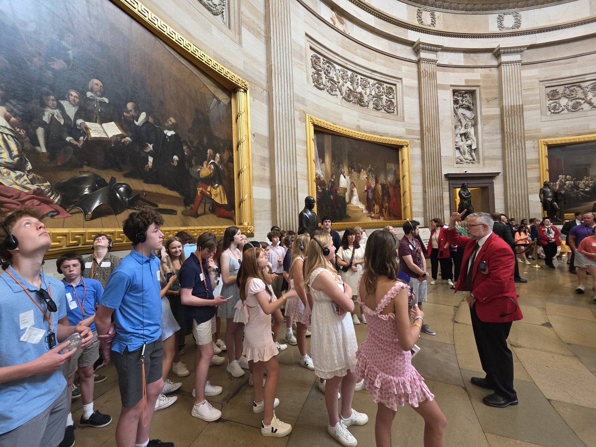 Christine Urbanczyk tweet media