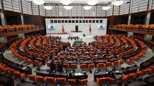 10. Yargı Paketi <a href="/TBMMGenelKurulu/">TBMM Genel Kurulu</a>'ndan geçmiş!
Eğer,
#31TemmuzCovidYasasıMağdurları #SüresizNafaka #EhliyetAffı #GençEvliler #ÇekYasası mağdurları gibi büyük gruplar dahil edilmezse, yargı ve infazda adalete yaklaşılmazsa, 100. paketi bile geçirseler yeterli olmaz! İçi boş hüsran