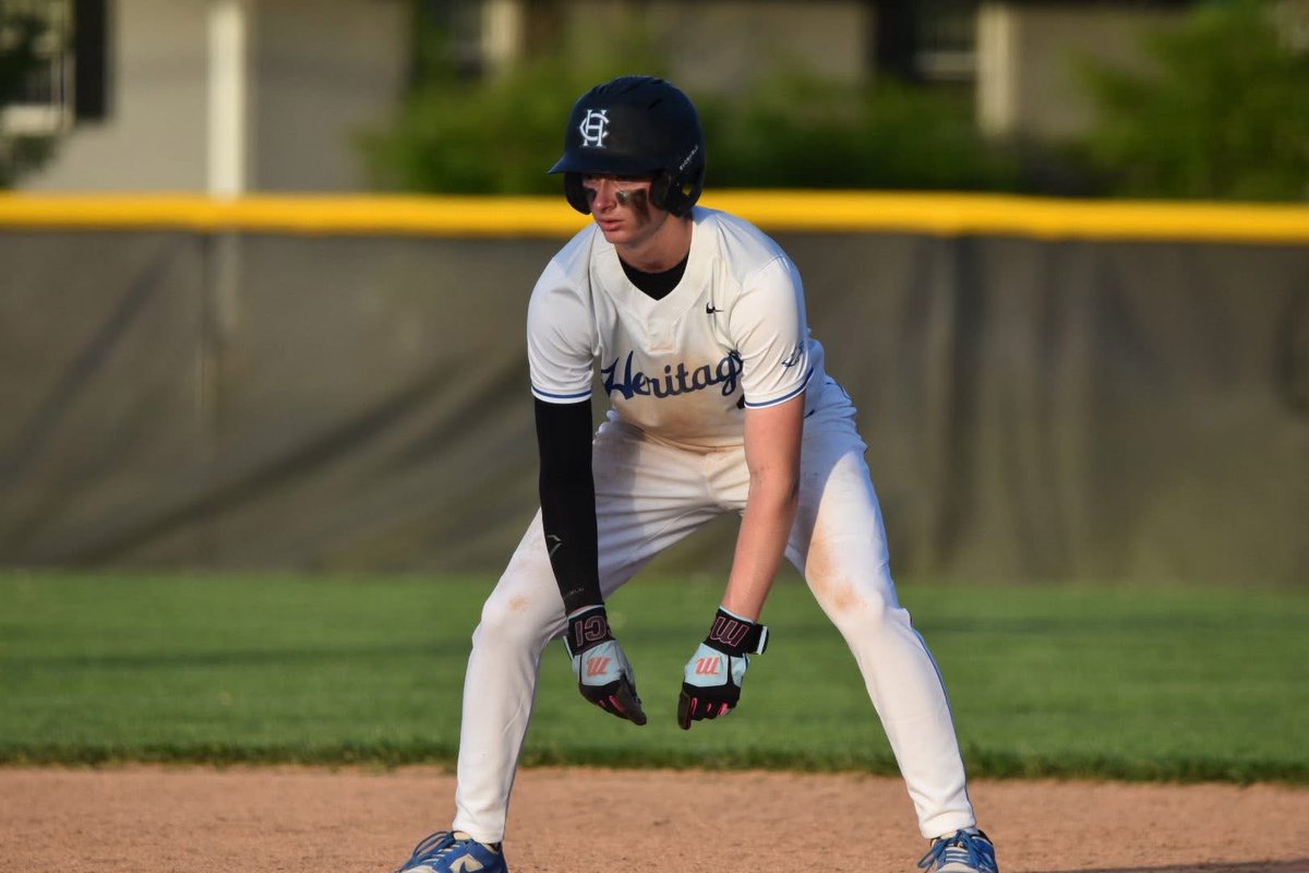 cars_wilhite's tweet photo. Now that the season is over, here are my senior season stats: 
.410 avg as leadoff hitter with 8 doubles, 2 HRs
.520 OBP
29 runs scored
26 RBIs

1st Team All-Conference
1st Team All-City

Now looking forward to being a Grizzly!
@HCS_Athletics @fcgrizbaseball
@PrepBaseballIN https://t.co/AJgI9S6lMv