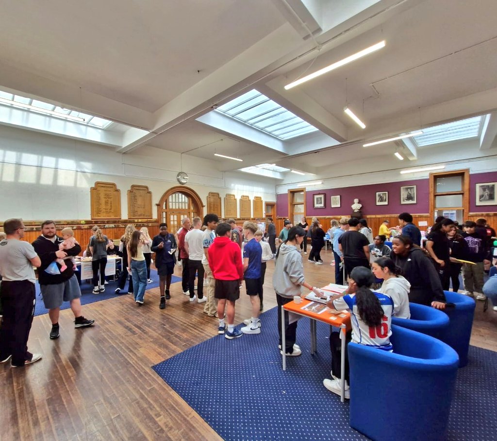 QVSchool's tweet photo. π°π§ Todayβs S3 bake sale in Central Hall was the perfect showcase of interdepartmental learning in action - from calorie counting to sales pitching to mastering the art of baking. A brilliant fusion of health, enterprise, and creativity. Well done to all involved! #IDLWeek https://t.co/KELjFohrW8