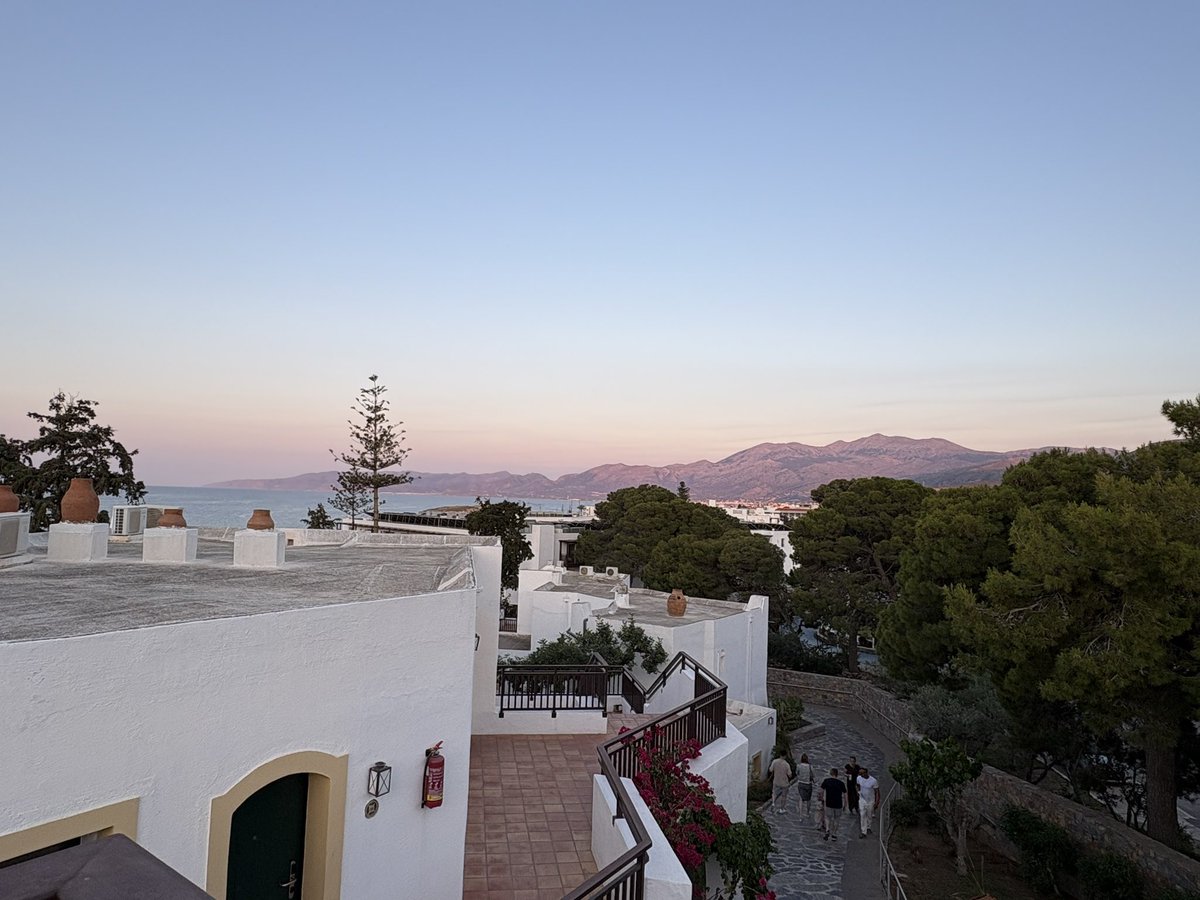 Super excited to be in stunning Crete to present our work at the Liver Metastasis Research Network Annual Meeting! #CancerResearch <a href="/UPMCHillmanCC/">UPMC Hillman Cancer Center</a> <a href="/PittTweet/">University of Pittsburgh</a>