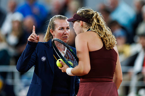 Poised and frank news conference from Russian teenager Mirra Andreeva after that difficult, surprising and occasionally tempestuous defeat to French wildcard Loïs Boisson

Said she needs to learn how to manage occasions and emotions better and said she that if Boisson really