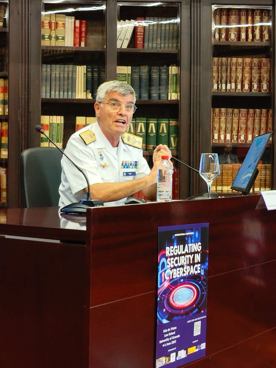 Let the #ReSeCy2025 Congress begin! Francisco Javier Roca Rivero, Commander of the Joint Cyberspace Command, opened the congress with the keynote speech “Cyberspace as a New Arena for Competition, Confrontation, and Conflict.”