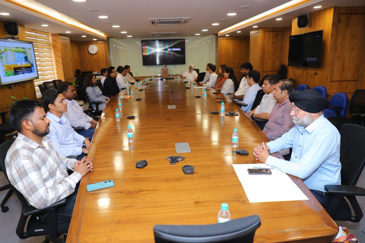 NLMC_GOI's tweet photo. NLMC celebrated its 3rd Founding Day on 3rd June 2025 with resolve and enthusiasm. The event was graced by Sh K. Moses Chalai, Secretary, #DPE &amp; Chairman, #NLMC, along with senior DPE officials. NLMC’s mission was reaffirmed, inspiring the team to aim higher. https://t.co/AS8xdbBNkX