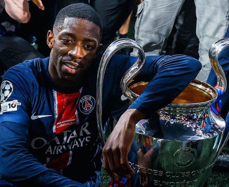 « 𝗗𝗜𝗧𝗘𝗦 𝗦𝗜𝗠𝗣𝗟𝗘𝗠𝗘𝗡𝗧 𝗤𝗨𝗘 𝗖’𝗘𝗦𝗧 𝗢𝗨𝗦𝗠𝗔𝗡𝗘 🇫🇷 𝗤𝗨𝗜 𝗠𝗘́𝗥𝗜𝗧𝗘 𝗟𝗘 𝗕𝗔𝗟𝗟𝗢𝗡 𝗗’𝗢𝗥, 𝗣𝗢𝗜𝗡𝗧 𝗕𝗔𝗥𝗥𝗘 ‼️ » 🌕😤

Ibrahima Konaté 𝗗𝗜𝗧 (ENCORE) 𝗟𝗘𝗦 𝗧𝗘𝗥𝗠𝗘𝗦 sur le Ballon d’Or.

« Si le match de demain va être décisif pour le Ballon