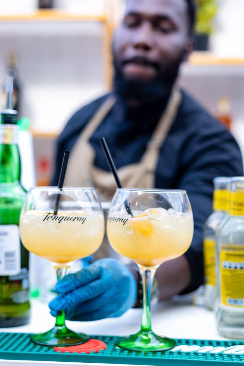 uwizeyeblair's tweet image. Light up your party with the #UBLSoireeExperience bar set up!

Don’t have that boring party when UBL can provide the best for your guests 

Just call 0800277000 and choose a package that suits your people 
#TheBarIsSet