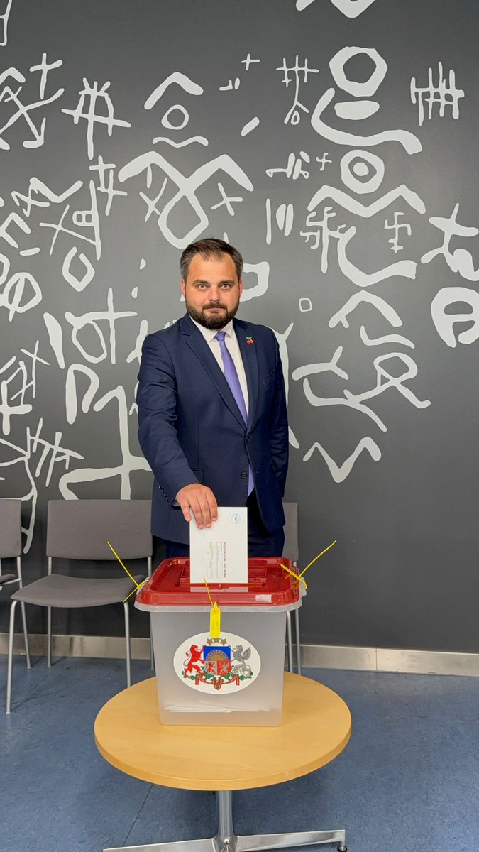 Pilsoņa pienākums izdarīts. Mana izvēle bija skaidra - <a href="/VilnisKirsis/">Vilnis Ķirsis</a> ar <a href="/Jauna_Vienotiba/">JAUNĀ VIENOTĪBA</a>  komandu. Rīgai nepieciešami patriotiski, zinoši un godīgi cilvēki, nevis populisti kremļa mērcē, kuru vienīgā ideja ir "vissirslikti.lv".
Esam aktīvi un izdarām savu izvēli🇱🇻