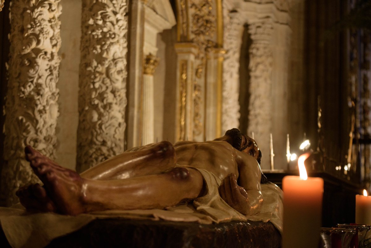 Cristo Yacente tweet media