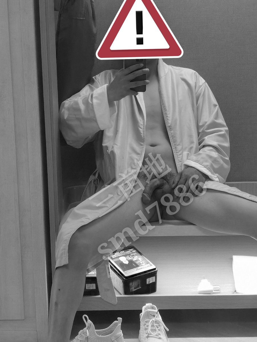 6uwcW's tweet photo. 我的腹肌呢？睡着了啊？ https://t.co/pO3pPdHxAi