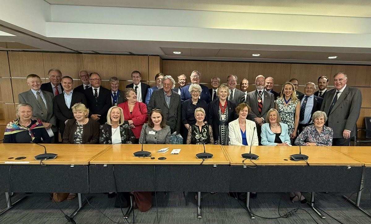 A hugely positive Ward Clubs Forum meeting at Guildhall on Tuesday, hosted by the United Wards Club and expertly chaired by Michael Mainelli, former Lord Mayor. Wonderful ideas and a great spirit of collaboration!