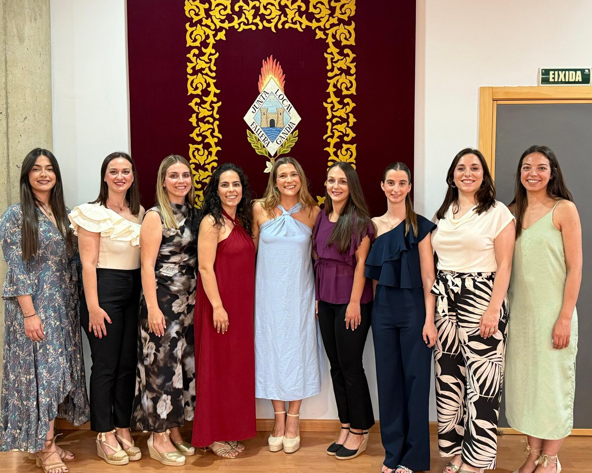 Presentació oficial de la Cort d’Honor 2026. Gandia.

#Fallas26 #Falles26
#HablemosDeFallas
#HablemosDeFallasRadio
#HablemosDeFallasUltimasNoticias.
#JunsMolemMes
#ValenciaCiudad

La noticia al completo en hablemosdefallas.es

hablemosdefallas.es/presentacio-of…