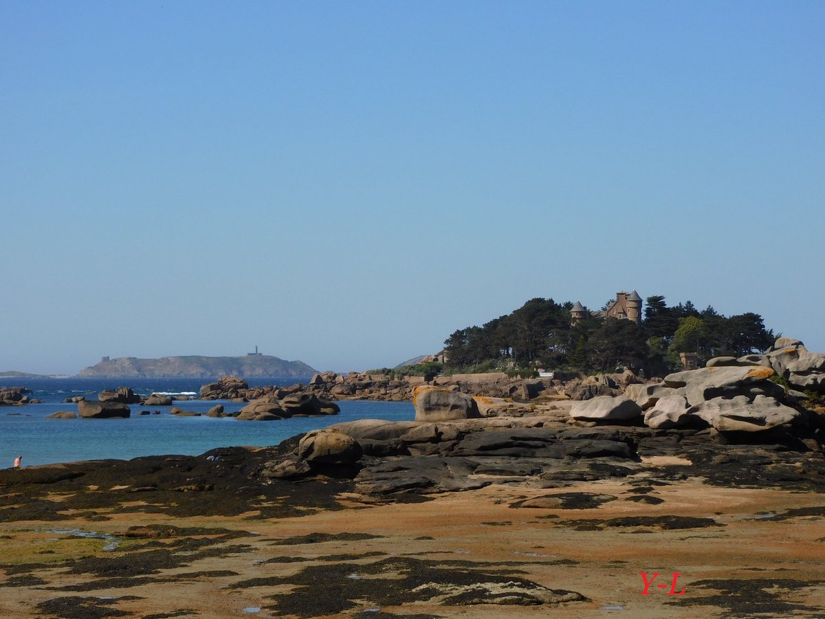 LENGRONNE YVAN (@lengronney) on Twitter photo L'Île aux Moines et le château de Costaérès , Trégastel , Côte de Granit Rose <a href="/LengronneY/">LENGRONNE YVAN</a>
#Trégastel #Trégor #CôtesdArmor #Bretagne #MagnifiqueBretagne #France #MagnifiqueFrance L'Île aux Moines et le château de Costaérès , Trégastel , Côte de Granit Rose <a href="/LengronneY/">LENGRONNE YVAN</a>
#Trégastel #Trégor #CôtesdArmor #Bretagne #MagnifiqueBretagne #France #MagnifiqueFrance