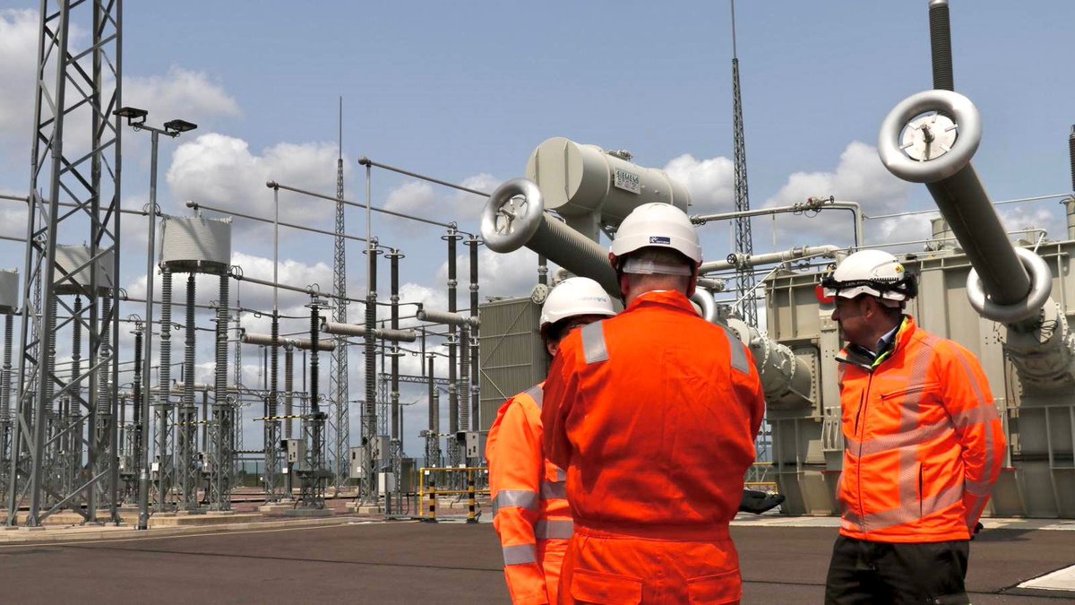 NickTorfaen's tweet image. Less static – more power⚡️

This is Viking Link in Lincolnshire, connecting the UK and Denmark’s energy. Pretty impressive infrastructure &amp;amp; it will benefit from our UK-EU deal.

It’ll be easier to sell British homegrown energy and import EU energy ➡️ lower bills, more security.