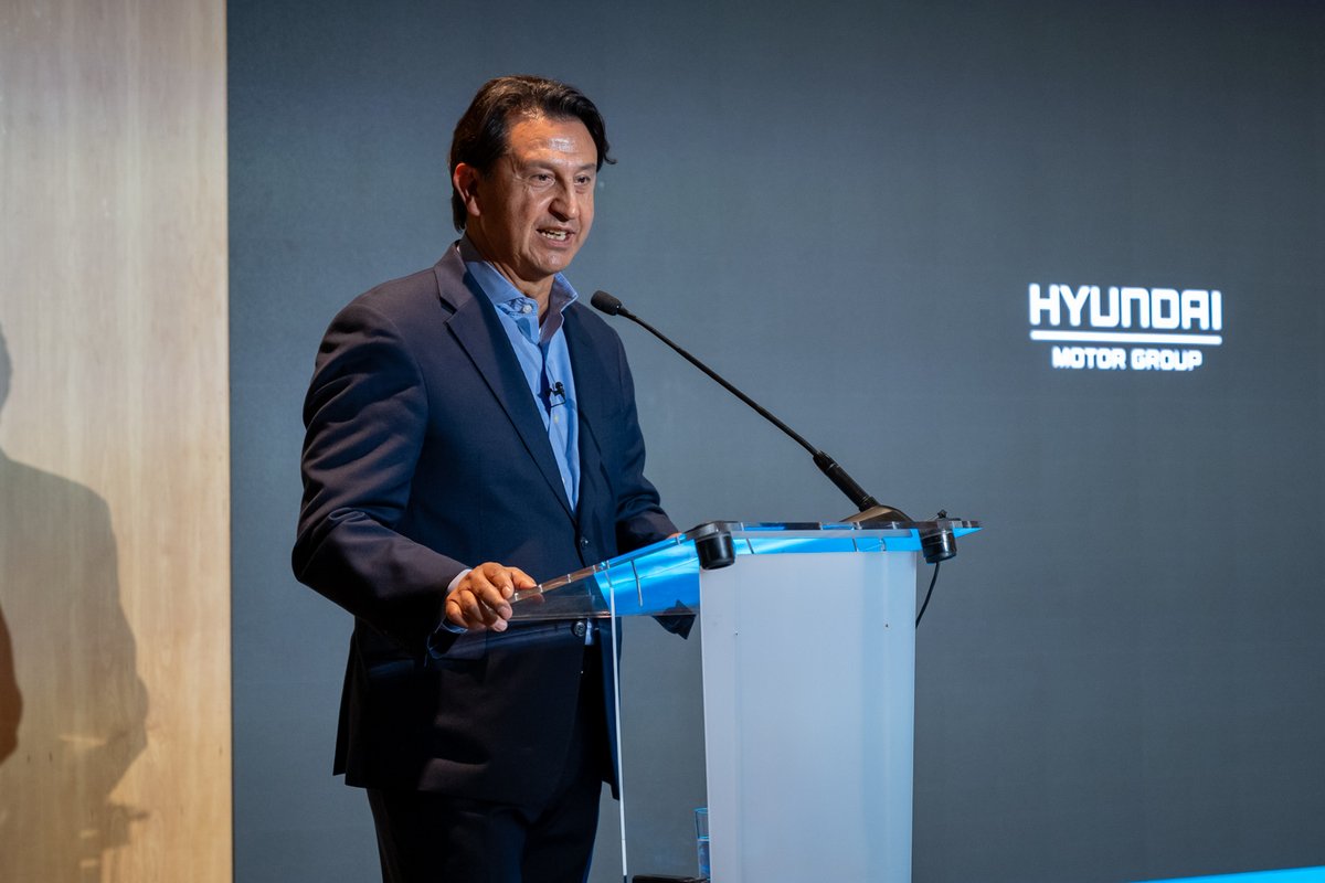 José Muñoz, Presidente y CEO de Hyundai Motor Company Refuerza la trayectoria de #Hyundai como líder en movilidad en la Conferencia Mundial de Movilidad FISITA 2025 ➡️ hyundai.hosting.augure.com/Augure_Hyundai…