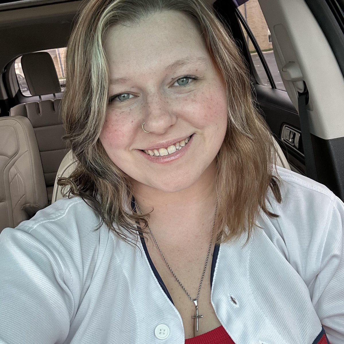 GAMERS AND STREAMERS!

The Miracle Worker Alliance is looking for Volunteer Event Coordinators to work with me and the wonderful team at MWA to support mental wellness via gaming and peer support!

If you're interested message me here or on discord!