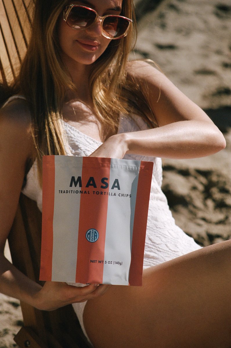 Masa_Chips's tweet image. Imagine hating me and I’m just lounging in the sun eating seed oil free chips
