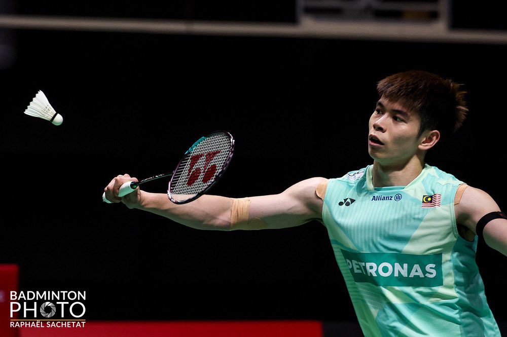 RESULTS: #IndonesiaOpen2025

MS | R32

#MAS🇲🇾 Leong Jun Hao def. #INA🇮🇩 Chico Aura Dwi Wardoyo 21-13 21-12

⏱️40m

#GemilangkanLagi
#BadmintonMalaysia
#DemiMalaysia