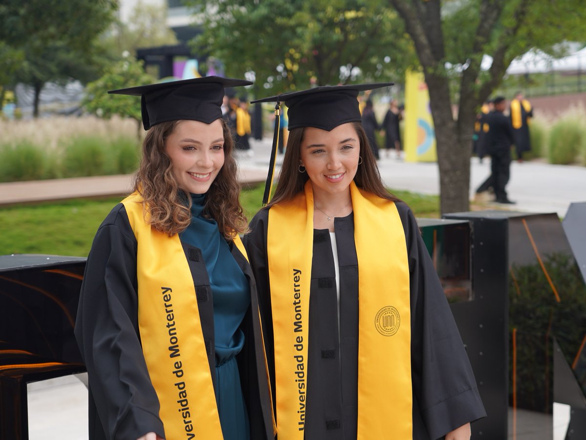 ¡Bienvenidas y bienvenidos a su Ceremonia Académica! 👩‍🎓🧑‍🎓✨

#InspirandoTuMejorVersión