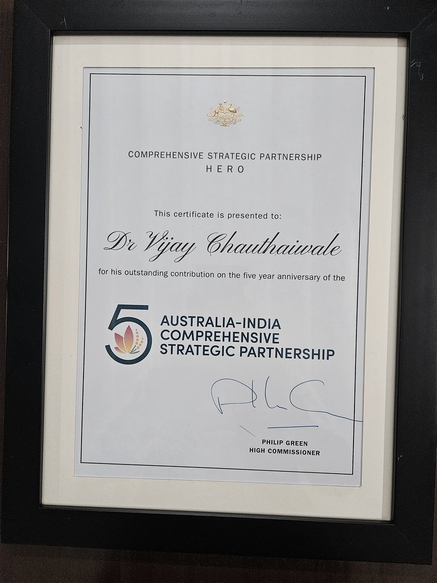 vijai63's tweet photo. Honoured to receive recognition for outstanding contribution on the five year anniversary of the Australia-India Comprehensive Strategic Partnership by High Commissioner of Australia HE Philip Green. @AusHCIndia https://t.co/9WnKVl1KL9