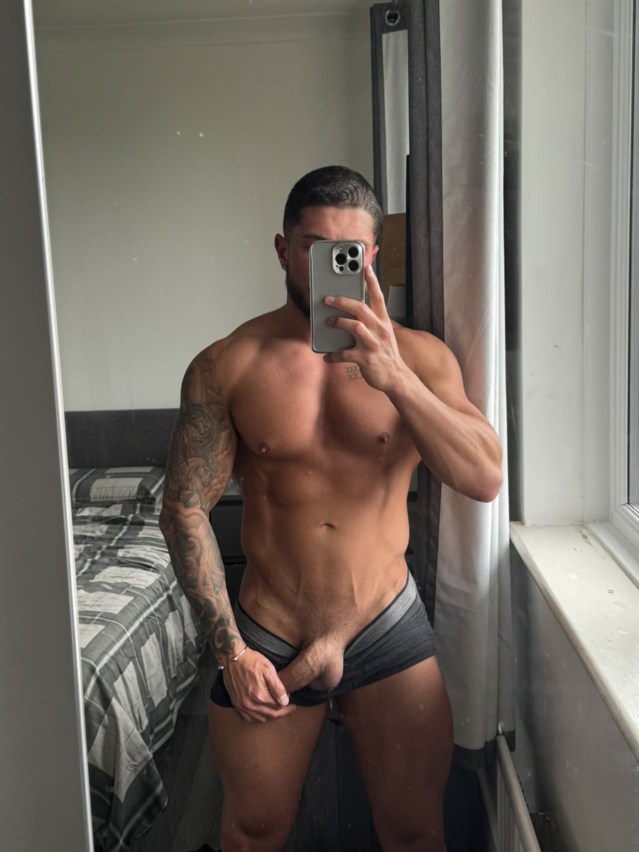 IM BACKKK😈, SORRY guys i went away on a solo trip for a few days☺️ time get get back in full swing literally 👅🍆