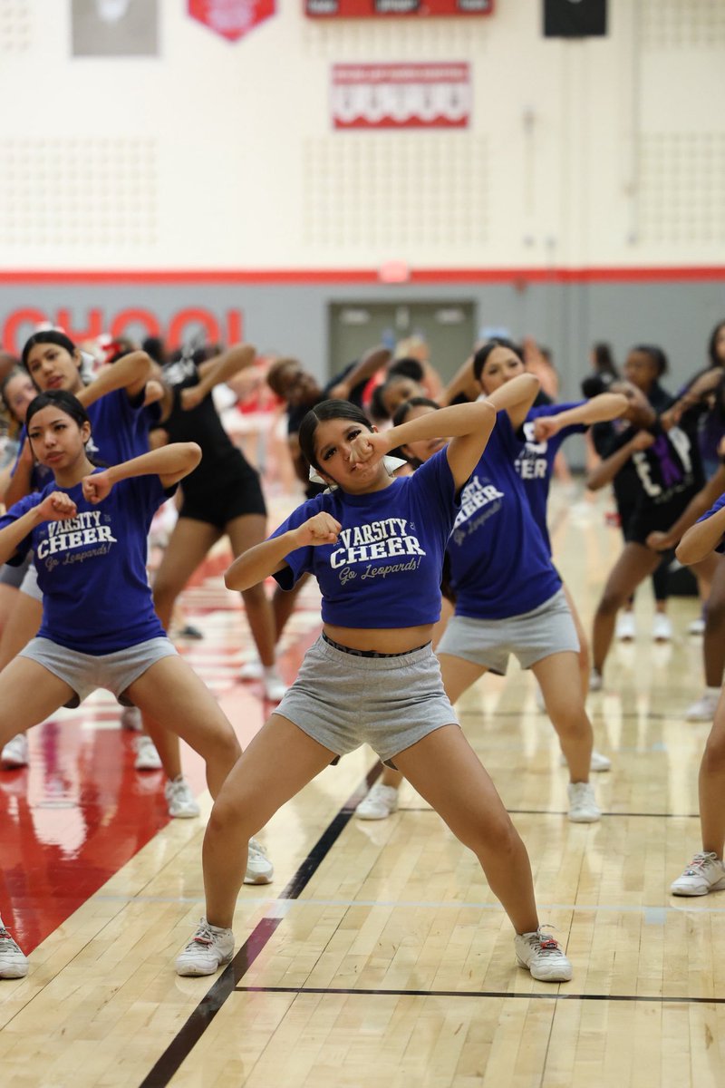 disdactivities's tweet image. Final day at #DallasISDCheerCamp!
295 cheerleaders from 15 campuses are finishing strong with energy, unity, and pride! 🏆📣 #DISDStrong #WeGotYouCovered
@dallasschools
@DallasISDSupt