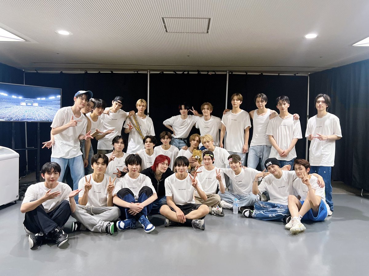 the first nct ot25 group photo.