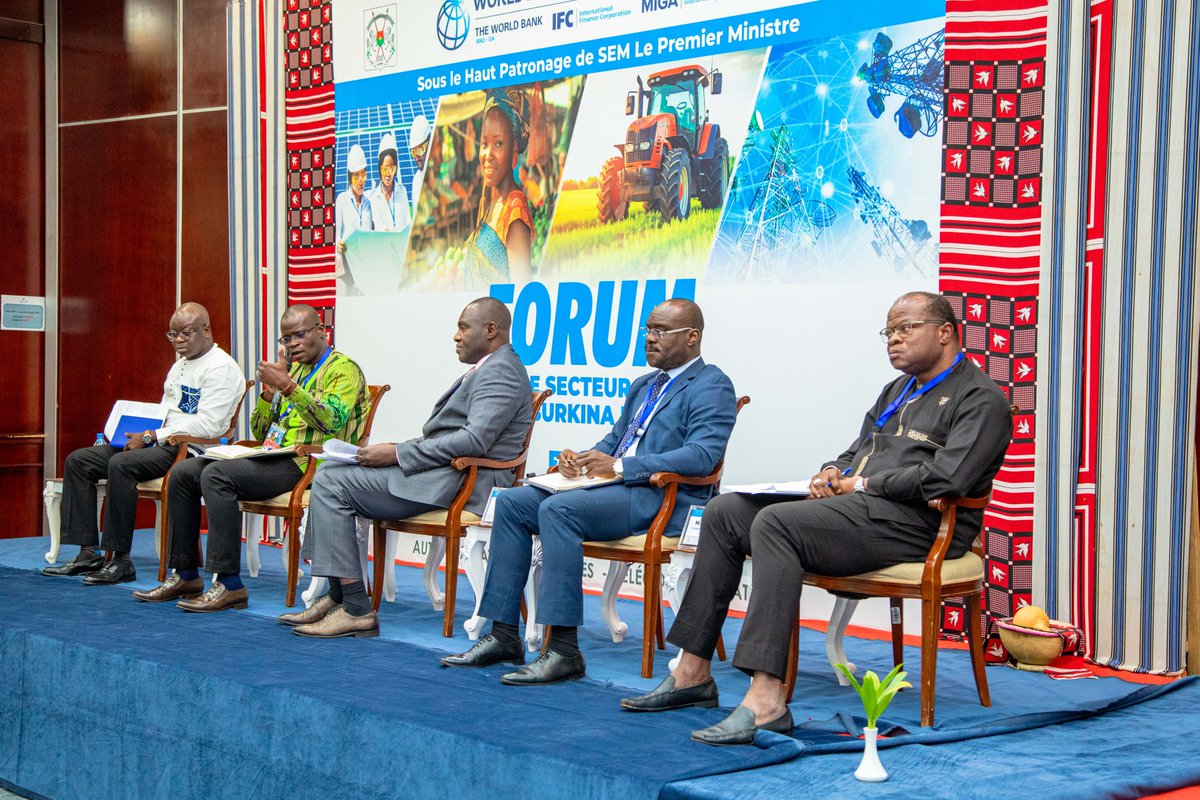 cdi_bf's tweet photo. Forum sur le Secteur Privé : la CDI-BF trace les voies d’un logement accessible et inclusif au Burkina Faso.
𝐒𝐨𝐮𝐭𝐞𝐧𝐢𝐫 𝐥’𝐚𝐯𝐞𝐧𝐢𝐫. 𝐈𝐧𝐯𝐞𝐬𝐭𝐢𝐫 𝐝𝐚𝐧𝐬 𝐥’𝐢𝐧𝐭𝐞́𝐫𝐞̂𝐭 𝐠𝐞́𝐧𝐞́𝐫𝐚𝐥.
https://t.co/gbjRl91JjW
#CDIBF #Forumsurlesecteurprivé #Logementpourtous https://t.co/h8R9Vtxy6N