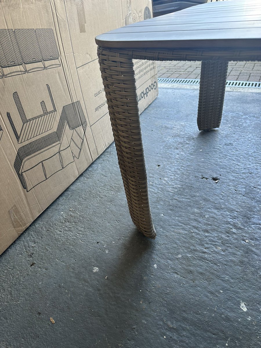 SteffMoir's tweet photo. @BandQ furniture arrived 4 weeks ago, terrible condition. Emailed several times to try and rectify this issue and no one returning emails. Can you sort this please? Only 1 of the 4 legs is straight and one of the wood panels is damaged. Plenty more pics on emails. #bandq https://t.co/H67caOIKpx