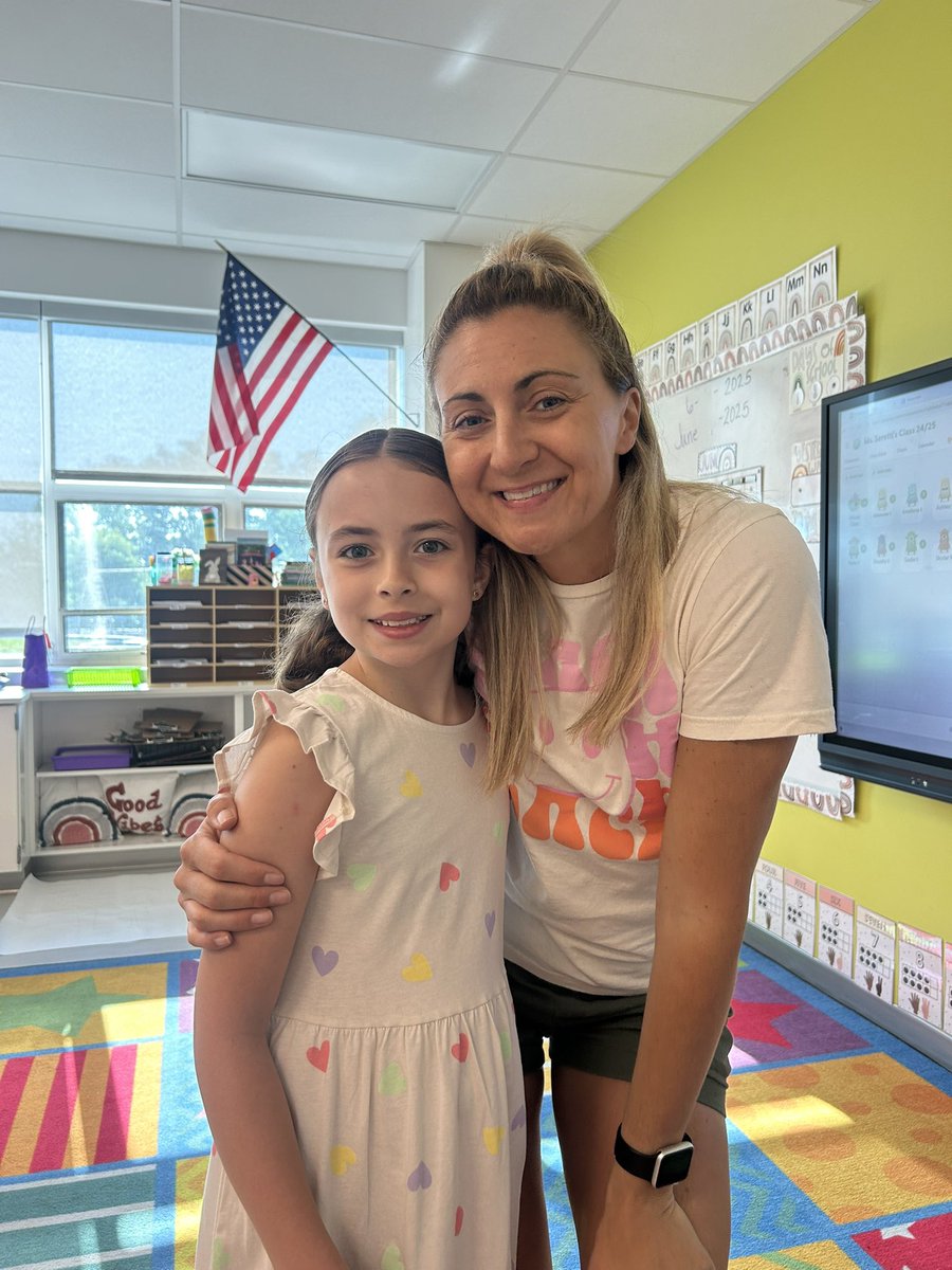 Amanda Seretti (@amandas423) on Twitter photo My former students came to say Goodbye before heading to David E 🥹❤️ <a href="/MontourSD/">Montour School District</a> My former students came to say Goodbye before heading to David E 🥹❤️ <a href="/MontourSD/">Montour School District</a>