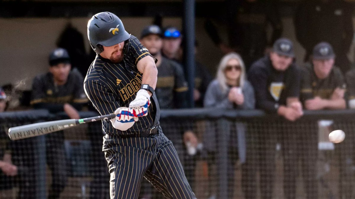 TRANSFER: <a href="/theswac/">Southwestern Athletic Conference</a> Player of the Year and <a href="/BamaStateBB/">Alabama State Baseball</a> 1B Juan Cruz has entered the Portal. Cruz had an INSANE 2025 campaign, hitting .420 with 14 homers and 73 RBIs + 33 BB/22 K, 23 doubles and a 1.172 OPS.

Profile: d1baseball.com/player/1670810…

Portal: d1baseball.com/transfers/2025…