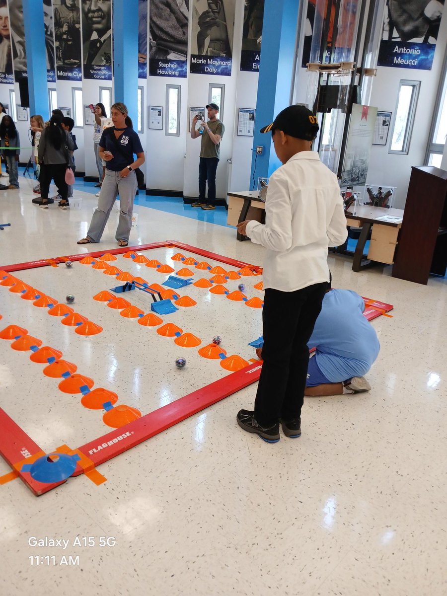 IS27Prall's tweet photo. 🚀 I.S. 27 brought their A-game to the D31 Science Expo! Innovation, curiosity, and hands-on discoveries—our students are shaping the future! 🔬💡 #IS27 #D31ScienceExpo #FutureScientists https://t.co/LrDqUPRxrR