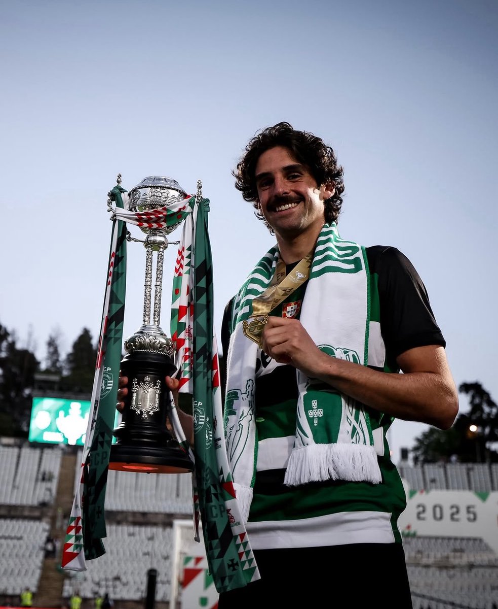 suusvntos's tweet image. BI CAMPEÃO 👑