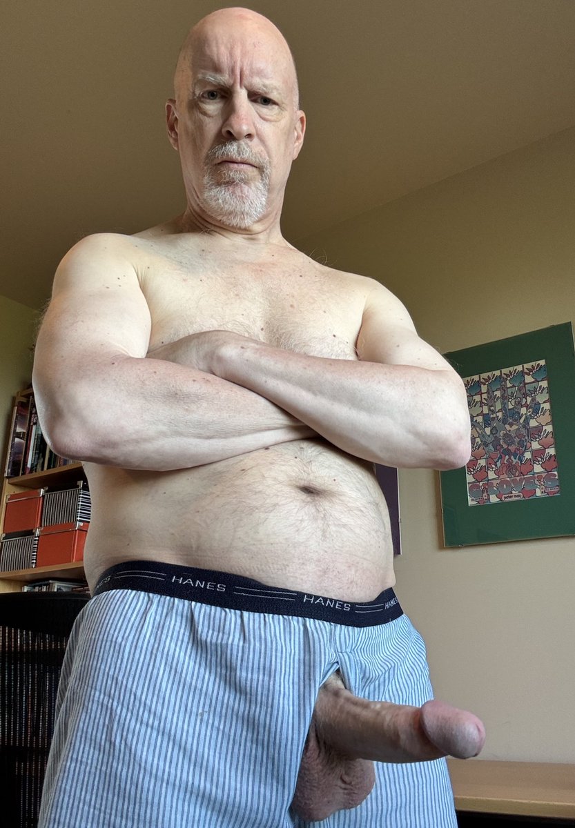 Trying a summer beard/goatee. Keep it or grow the full beard?

#silverdaddy #silverdaddies #gaydaddies #gaydaddy #gaysex #bigdick #gayleather #gayleatherman #leathermen #oldergay #maturegays #maturedaddies #olderdaddy #olderdaddies #maturedaddy #hotdaddies #gaydilf #gilf