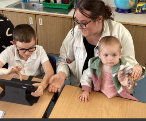 It was great to see so many parents and carers  for the Family Read session again today. #ReadingforPleasure