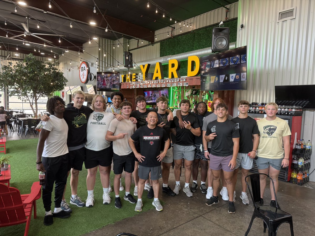 DayOnetoD1's tweet image. Excited that I have been able to witness the future changing for this group of young men. 13 offers in 3 days.
