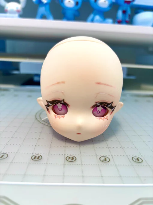 →new お化粧なおした 写真でしたまつ毛目立たなかったから濃くしてアイも新しいの作った