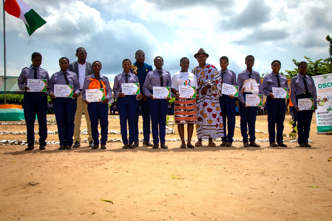 🎉 150 jeunes filles formées à Guédikpo 🇨🇮
Coiffure, pâtisserie, mécanique… 3 mois pour se révéler 💪
Civisme, discipline, insertion pro : le SCAD transforme des vies !
📅 Prochaine cohorte en juillet !
#ServiceCiviqueCI #OSCN #GirlPower