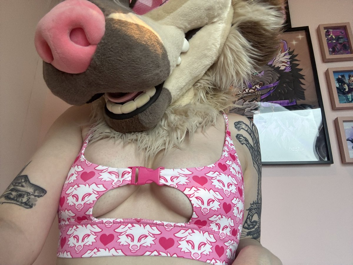 pink puppy keyhole bra tops !! :3 open for preorders rn 🐕💕